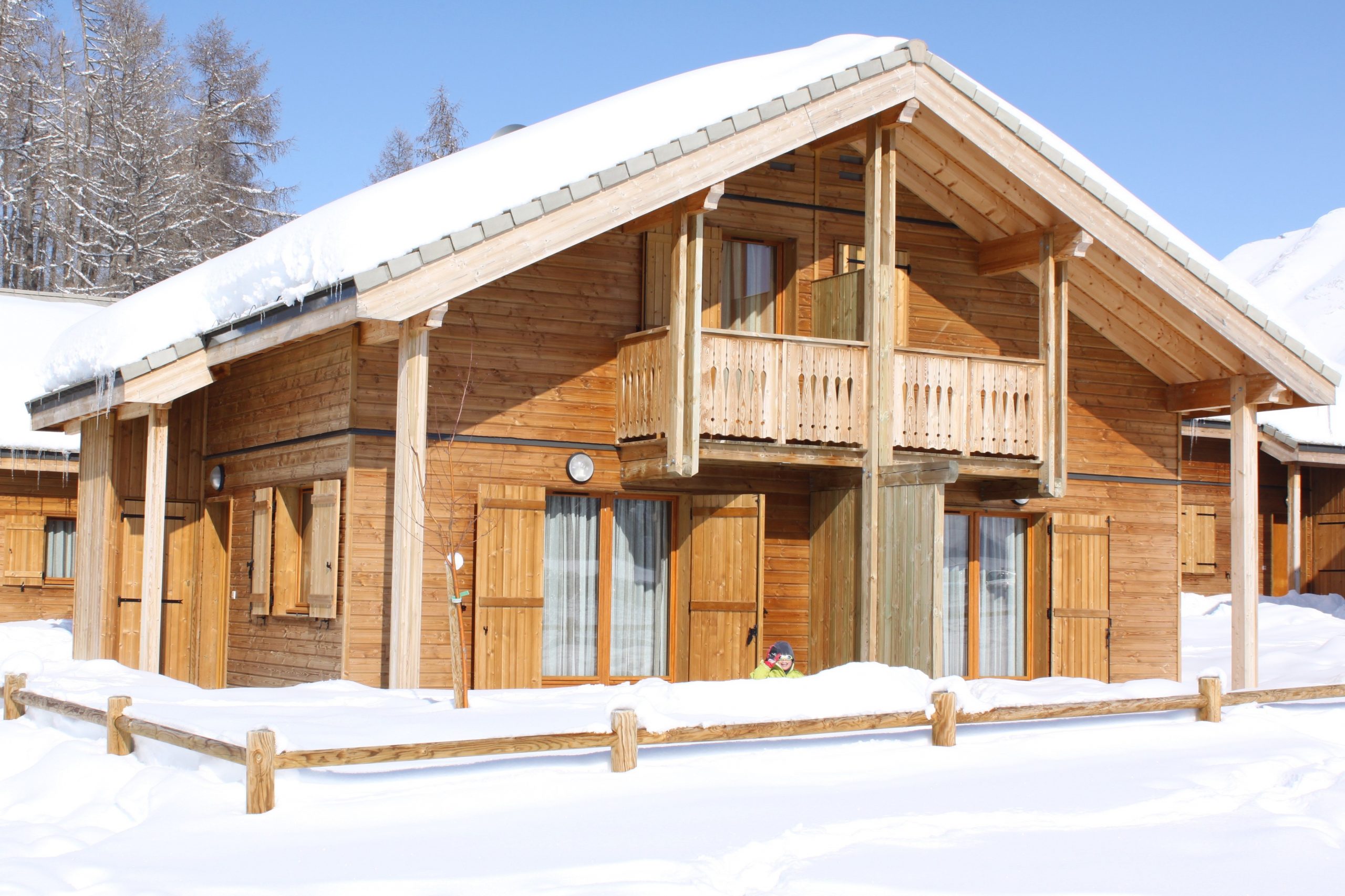 1-chalet L1 sous la neige copie